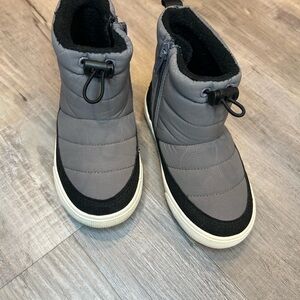 Cat & Jack Puffer Boots Keaton Toddler Boys Sz 9 Quilted Winter Snow Gray